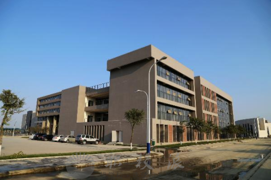 四川建筑職業(yè)技術(shù)學(xué)院成都校區(qū)教學(xué)樓