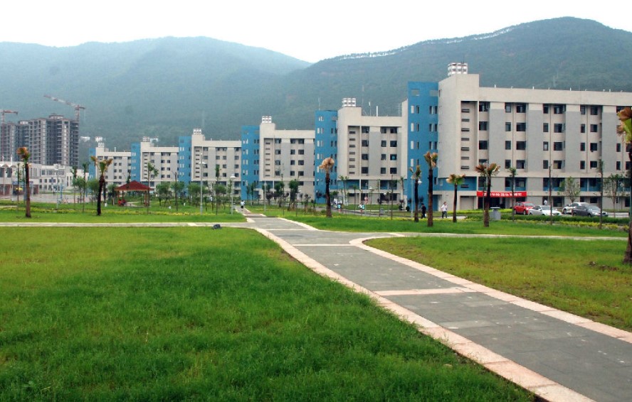 四川信息職業(yè)技術(shù)學(xué)院校園風(fēng)景