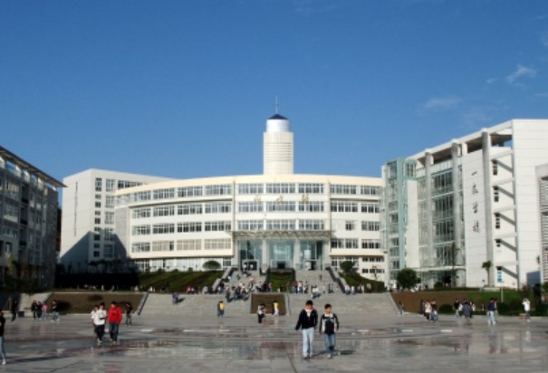 四川職業(yè)技術(shù)學(xué)院校園一角