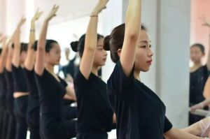 成都五月花高級技工學(xué)校3+3升學(xué)班是什么 五月花學(xué)校考大學(xué)難嗎?