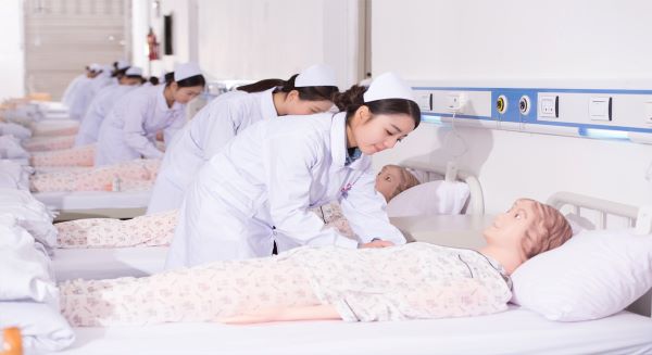 希望衛(wèi)校師資力量