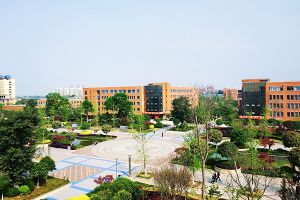 成都五月花學(xué)校高級工介紹 五月花學(xué)校技師介紹