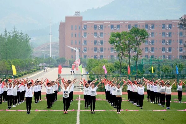 成都五月花高級技工學(xué)校學(xué)生風(fēng)采