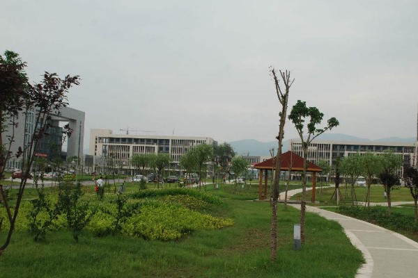 四川職業(yè)技術(shù)學(xué)院美麗風(fēng)景