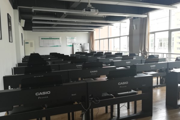 四川師范大學幼師學院鋼琴房