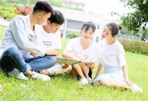 成都的幼師學(xué)校有哪些 幼師學(xué)校的錄取分?jǐn)?shù)線