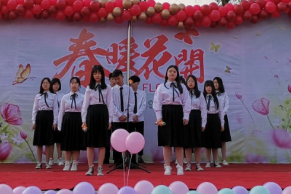 成都天府職校2018級(jí)立德班 合唱《小幸運(yùn)》