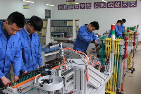 四川礦產(chǎn)機(jī)電技師學(xué)院電氣自動(dòng)化中德國(guó)際班