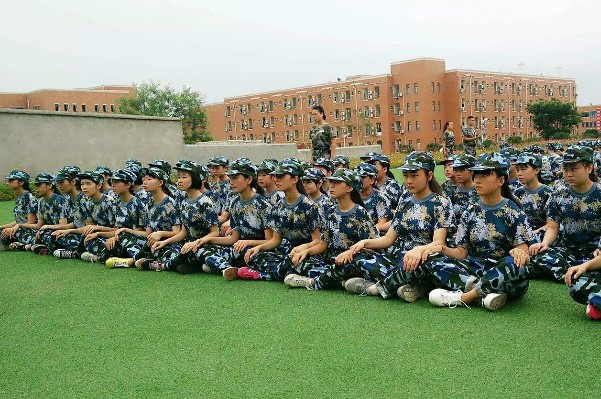 成都鐵路工程學(xué)校學(xué)子風(fēng)采