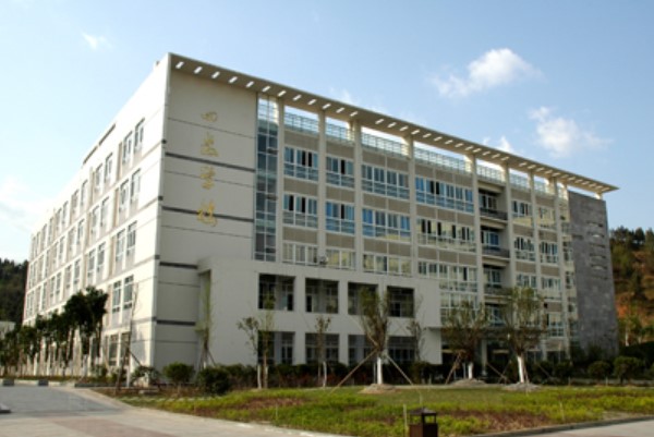 四川經濟職業(yè)學校校園一角