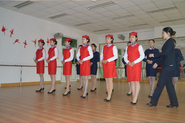 航空學(xué)校