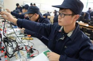 四川中專男生學(xué)機(jī)電一體化專業(yè)真的吃香嗎_如何選擇四川職業(yè)技術(shù)學(xué)校