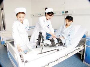 2019年初中學(xué)生選擇學(xué)護(hù)理怎么樣?就業(yè)方向有哪些_成都公辦職業(yè)技術(shù)學(xué)院?
