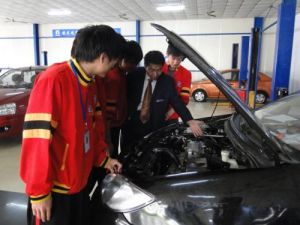 內(nèi)江汽修學(xué)校汽車檢測與維修專業(yè)招生_成都中專學(xué)校排名榜?