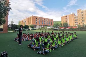 四川中職學(xué)校哪個好 成都五月花高級技工學(xué)校最獨特的新生拓展活動來啦