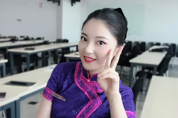 四川西南航空職業(yè)學(xué)院就業(yè)明星楊慧婷