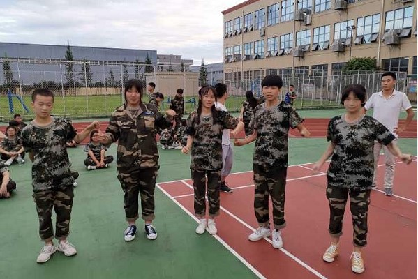 四川科華高級技工學校學生風采