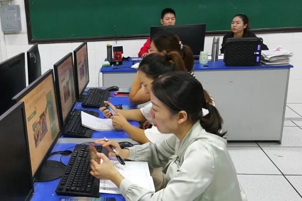 成都汽車職業(yè)技術(shù)學(xué)校全國大賽微課制作培訓(xùn)開訓(xùn)