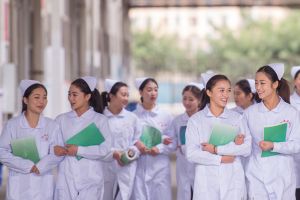 中醫(yī)藥和中藥專業(yè)有什么區(qū)別 哪個(gè)好