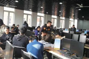 2020年計(jì)算機(jī)專業(yè)就業(yè)前景怎么樣 學(xué)習(xí)課程有哪些