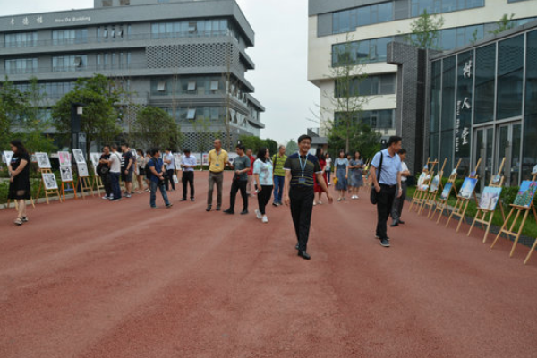中專學校學費