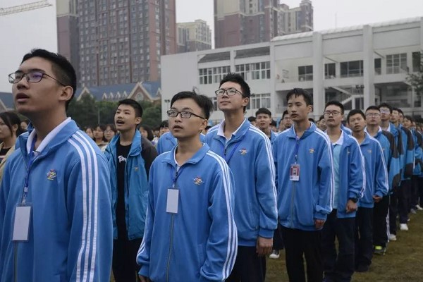 成都電子信息學校學生風采