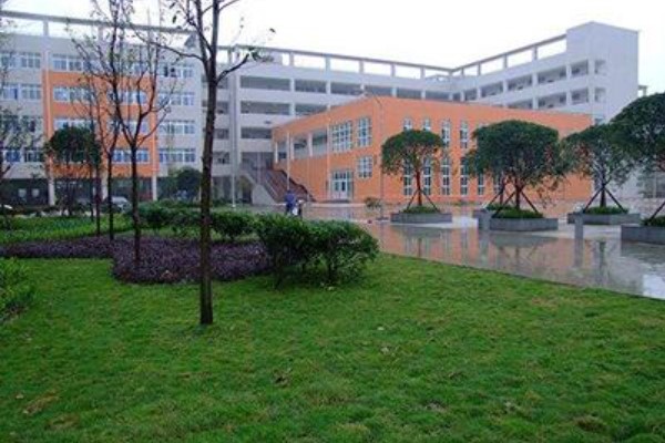 四川托普信息技術(shù)職業(yè)學(xué)院