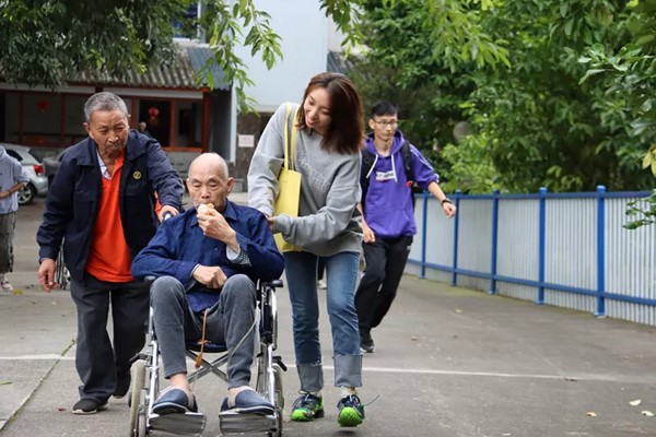 成都高中學(xué)校新聞