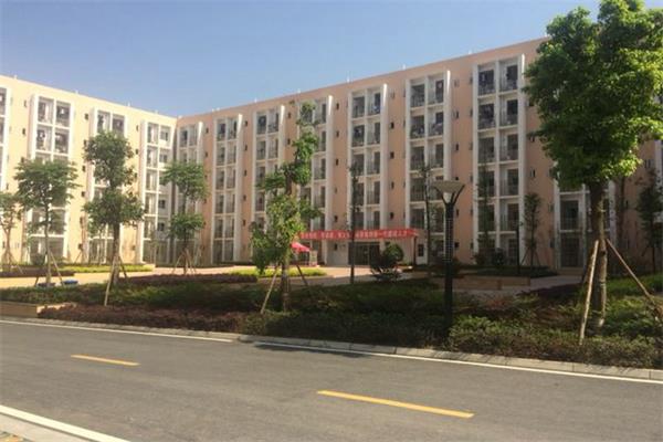 成都中專學校