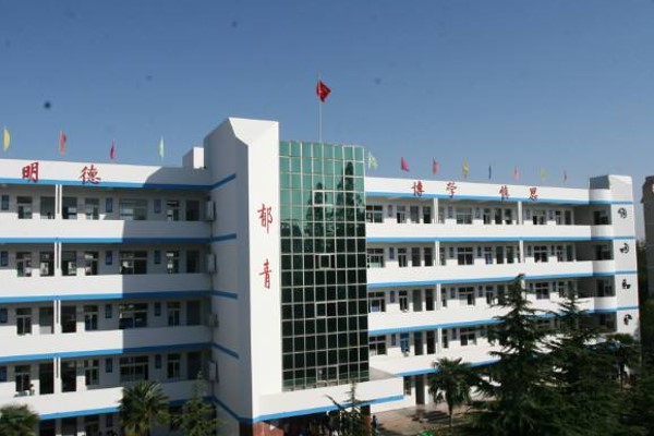 蒼溪嘉陵中等職業(yè)學(xué)校校園一角