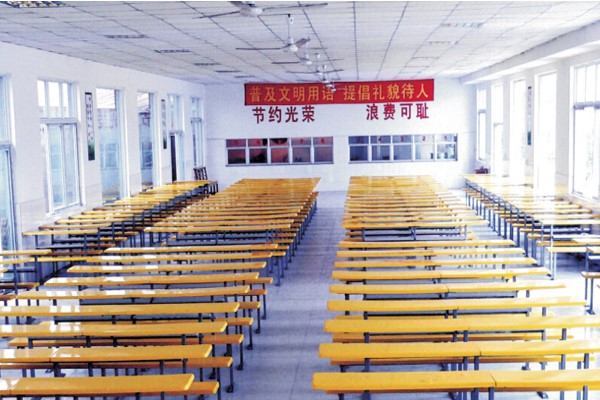 樂(lè)山市欣欣藝術(shù)職業(yè)學(xué)校教室