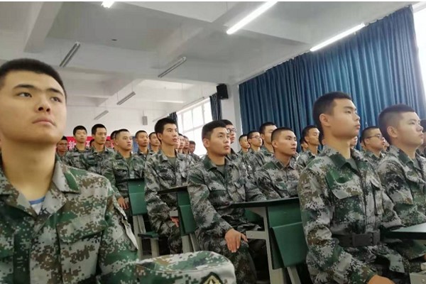 天府新區(qū)信息職業(yè)學(xué)院筑牢新時(shí)代的現(xiàn)代國(guó)防意識(shí)