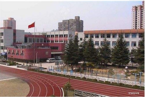 崇州市電子職業(yè)技術(shù)學(xué)校