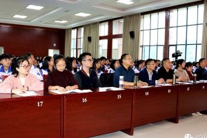 四川省閬中師范學校舉行“我和祖國共成長”演講比賽