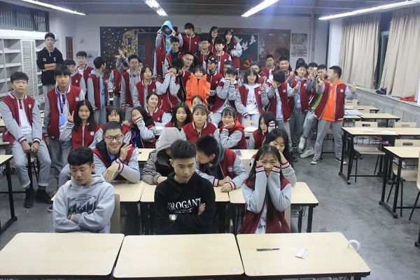 記錄四川城市技師學(xué)院2019級室內(nèi)1班的學(xué)子們