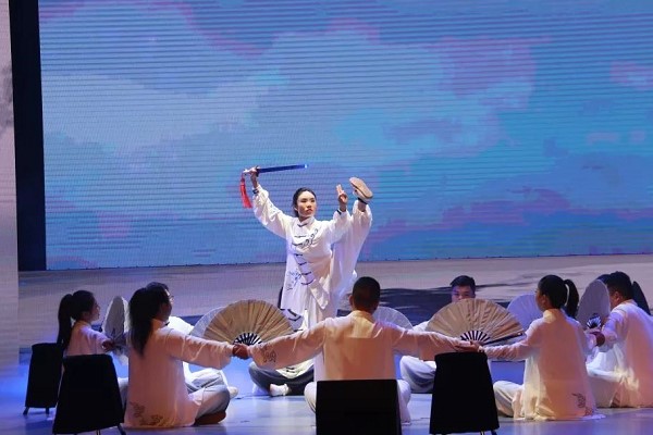針灸學(xué)校參加七城職業(yè)教育成果展演