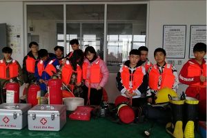 成都中專學(xué)校四川城市技師學(xué)院開展急救實訓(xùn)課