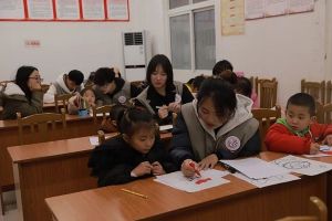 成都藝術高中成藝附中“文化進社區(qū)”活動啟動