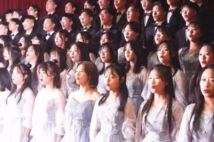 成都中專學(xué)校四川城市技師學(xué)院舉行合唱比賽
