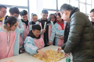 成都高中學校金堂中學校舉行德育主題活動