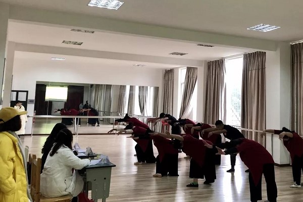 四川中職學(xué)校四川師范大學(xué)幼師學(xué)院學(xué)前教育技能考核