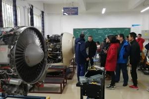 成都五月花學(xué)校與四川職業(yè)院校的互動交流