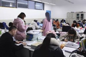 四川中職學(xué)校四川五月花技師學(xué)院舉行教師專業(yè)知識(shí)測試