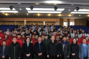 成都高中學校四川省金堂中學對口幫扶師生