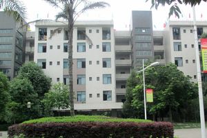 成都高中學校樹德懷遠中學做防新冠工作