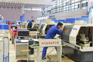 四川中專學(xué)校四川五月花技師學(xué)院：疫情不解除不返校!
