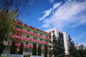 成都中專學(xué)校四川城市技師學(xué)院致全校師生和家長的一封信