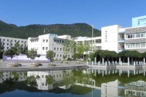 四川中職學(xué)校核工業(yè)成都機(jī)電學(xué)校做疫情防控工作