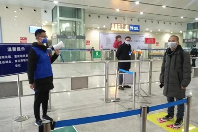 成都五月花學(xué)校師生在行動