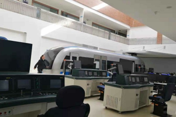四川中職學校哪家好 四川礦產(chǎn)機電技師學院巾幗綻芳華